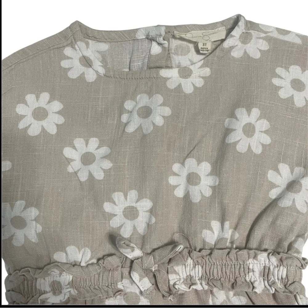 Jessica Simpson floral elastic features